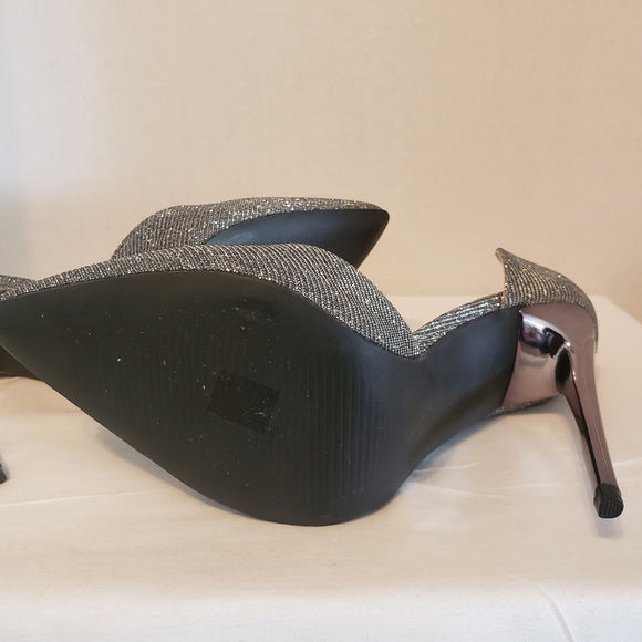 Womens Charlotte Russe Silver Stelleto Size 6 - Picture 8 of 9